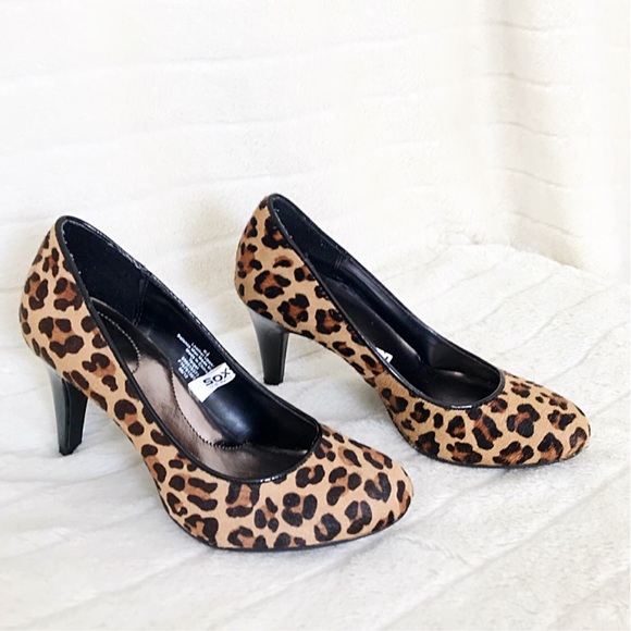 Merona Shoes - MERONA Sz 5.5 Leather Pony Hair Leopard Pumps